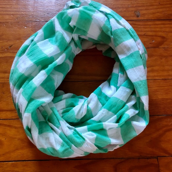 H&M Infinity Scarf - Picture 2 of 4